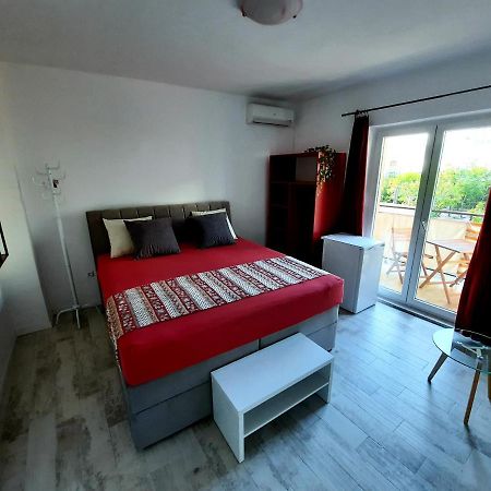 Apartments Zoro Primošten Екстериор снимка